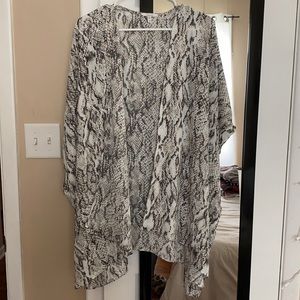 O/S Snake Print Kimono